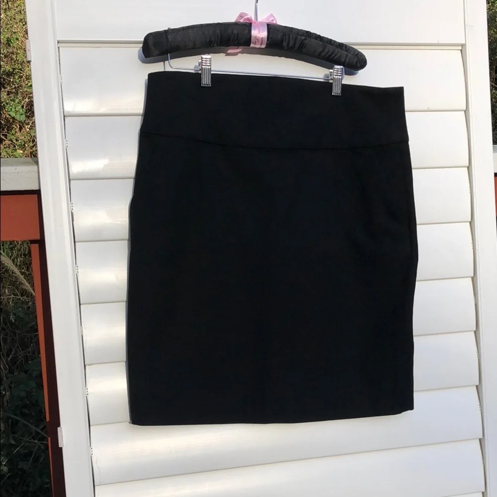 Banana Republic NWT Classic Black Women's Skirt